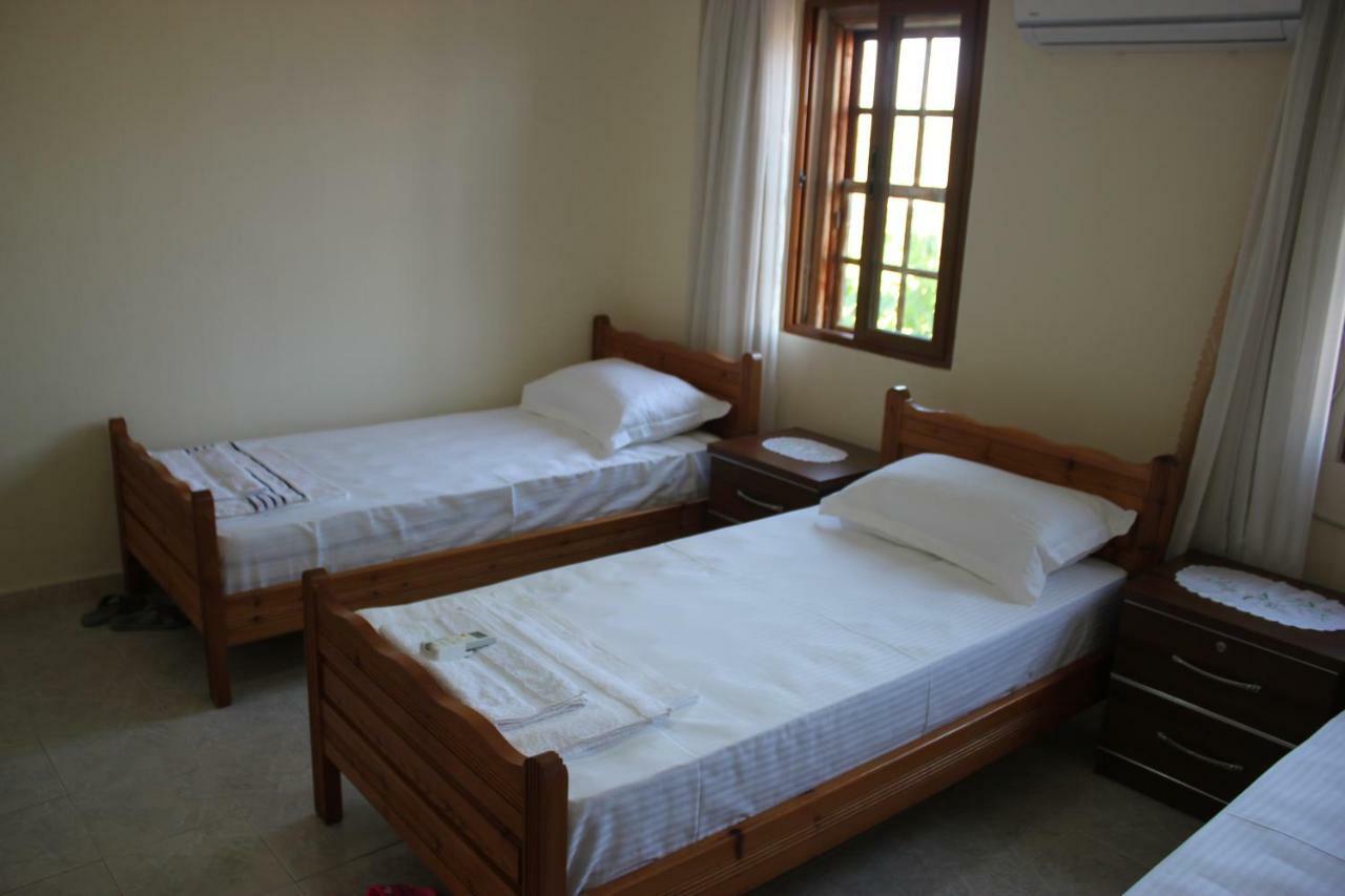 Guest House Toli Inside Berat Castle Exterior foto